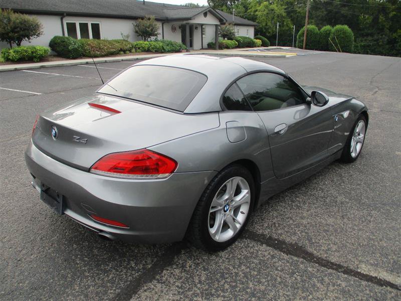 Used 2010 BMW Z4 sDrive35i RWD image 17