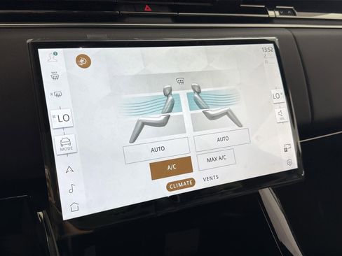 New 2026 Land Rover Range Rover Sport SE image 15