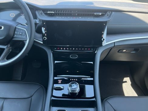 New 2026 Jeep Grand Cherokee Limited AWD/4WD image 11