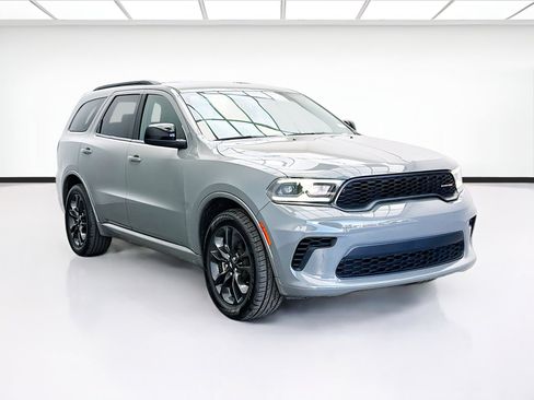 Used 2023 Dodge Durango GT w/ Blacktop Package RWD image 3