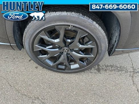 Used 2024 Lexus TX 500h AWD w/ Technology Package image 8