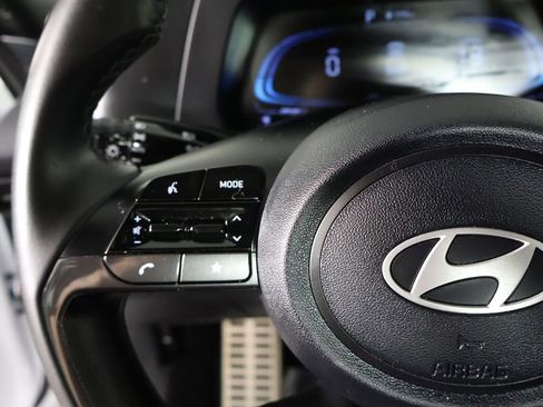 Used 2025 Hyundai Elantra Sport w/ Cargo Package FWD image 37