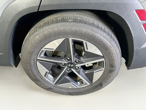 Used 2025 Hyundai Tucson SEL AWD/4WD image 11