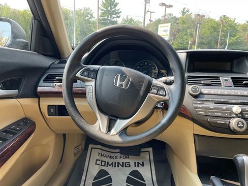 Used 2012 Honda Crosstour EX image 15