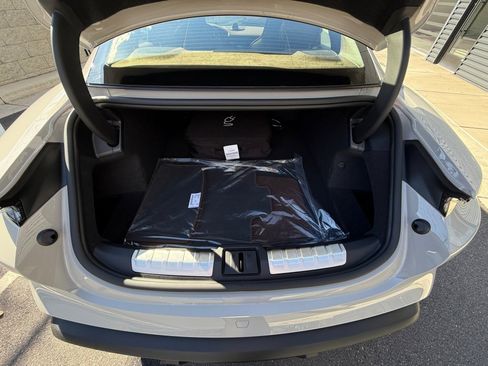 New 2026 Porsche Taycan GTS image 17