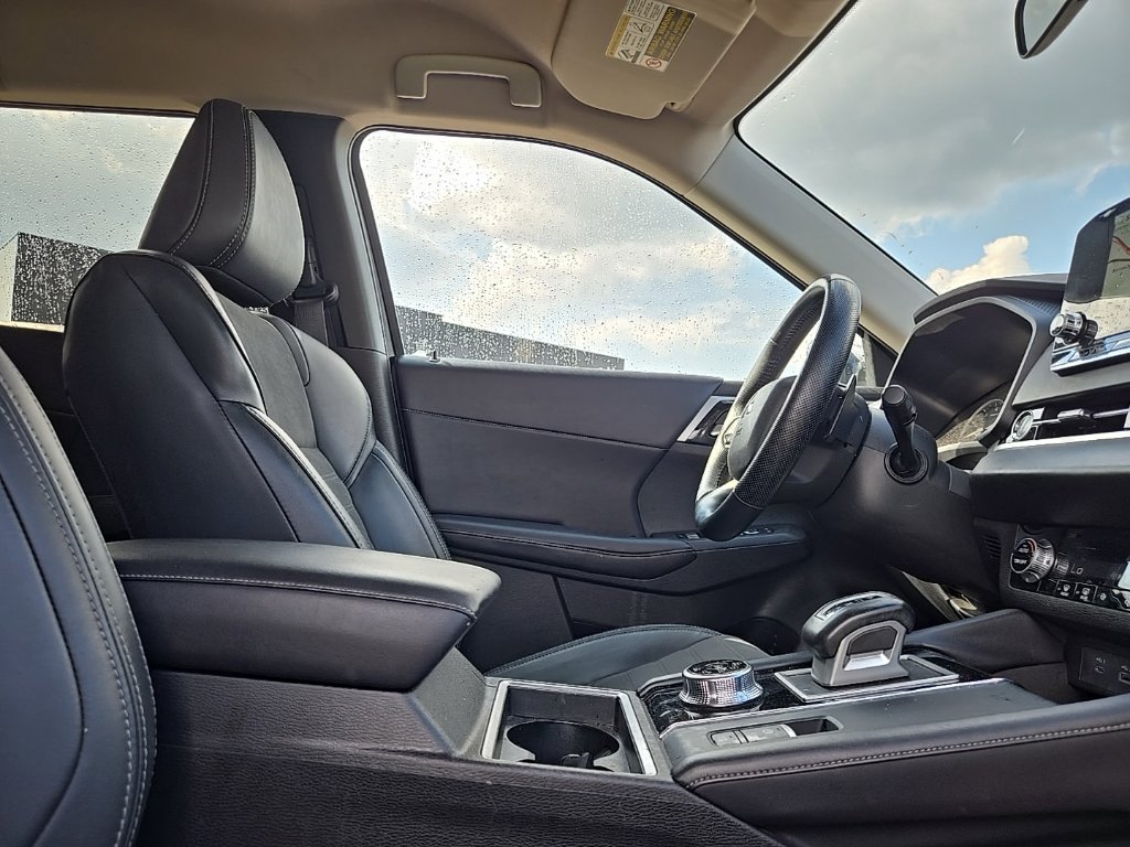 Used 2024 Mitsubishi Outlander SE AWD/4WD image 35