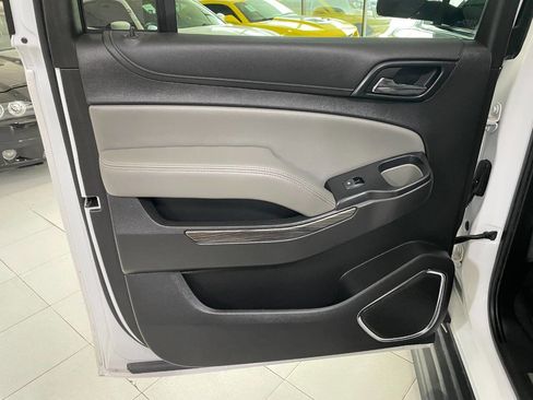 Used 2020 Chevrolet Suburban LT image 19