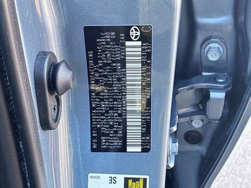 Certified 2025 Toyota Corolla LE FWD image 30
