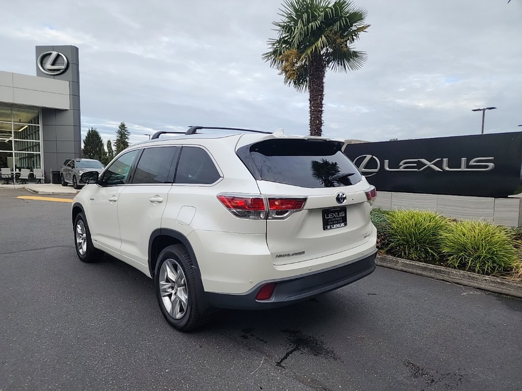 Used 2016 Toyota Highlander Limited Platinum AWD/4WD image 3