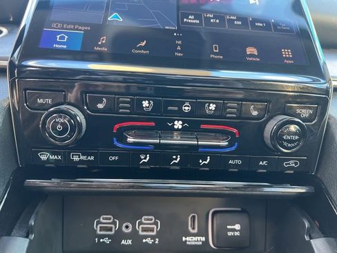 Used 2023 Jeep Grand Cherokee 30th Anniversary image 23