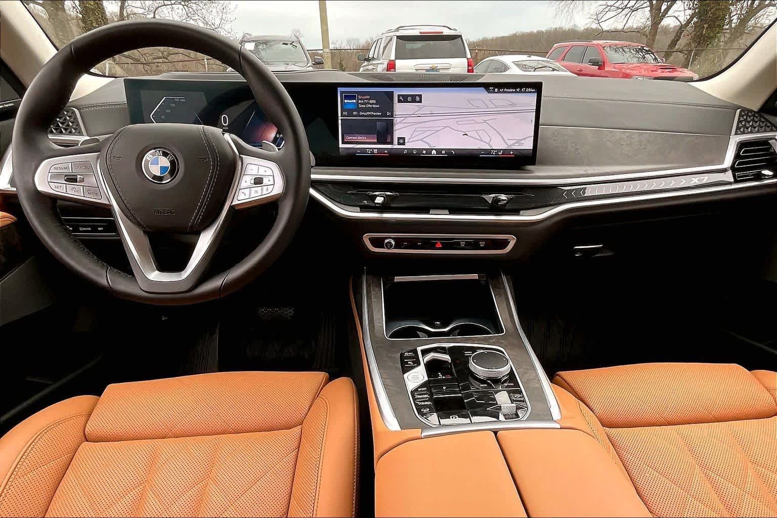 Used 2025 BMW X7 xDrive40i w/ Premium Package AWD/4WD image 15