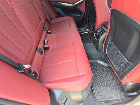 Used 2025 BMW X4 M40i w/ Premium Package AWD/4WD image 11