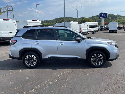 Used 2026 Subaru Forester Premium AWD/4WD image 6