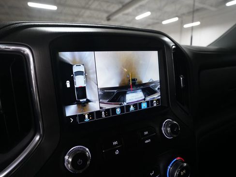 Used 2023 GMC Sierra 3500 Denali AWD/4WD image 19