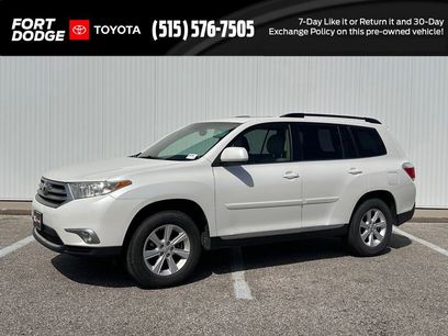 Used 2011 Toyota Highlander SE w/ Tow Pkg