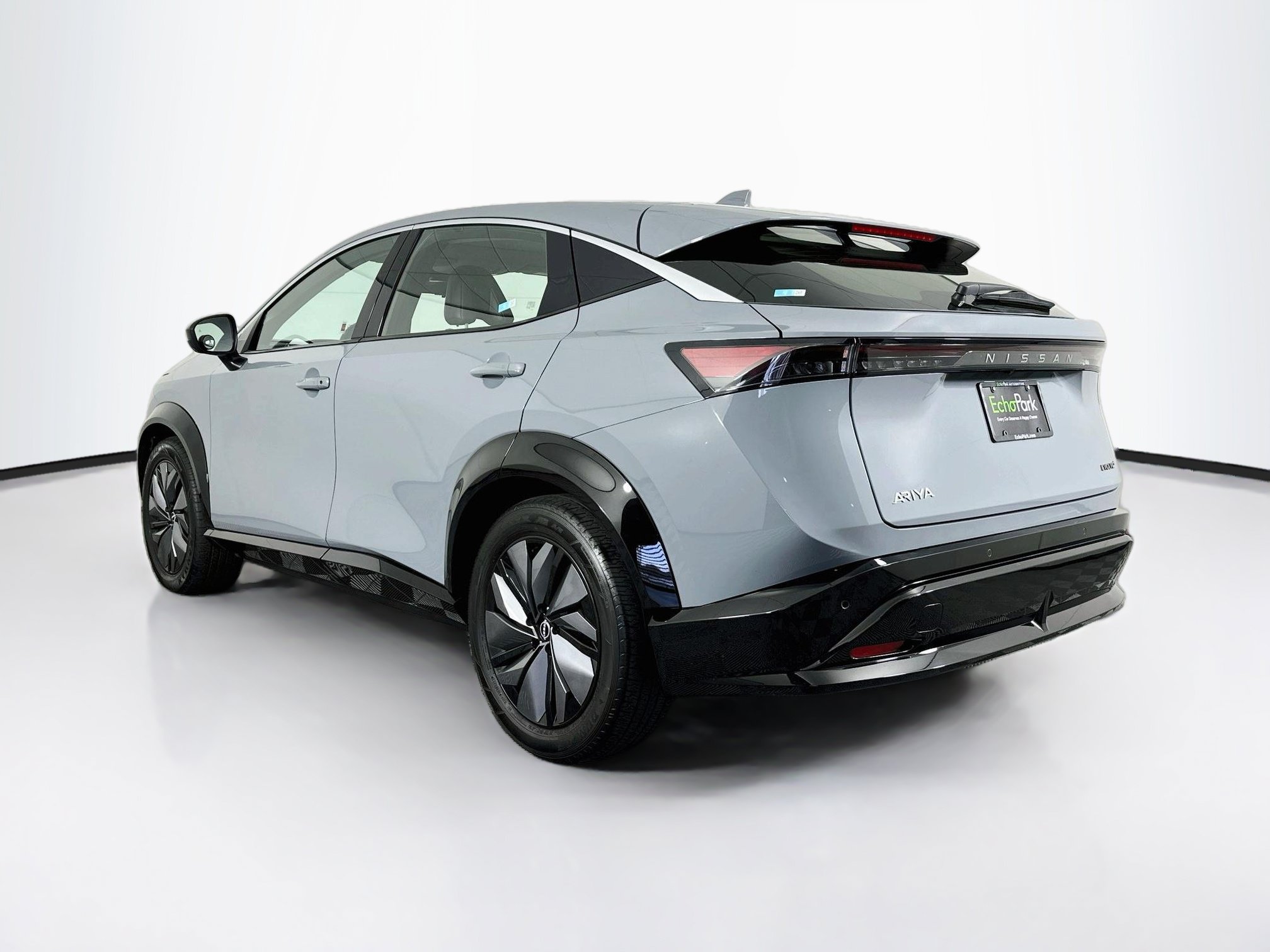 Used 2023 Nissan Ariya FWD image 5