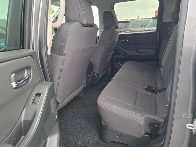Certified 2024 Nissan Frontier SV w/ Technology Package RWD image 10