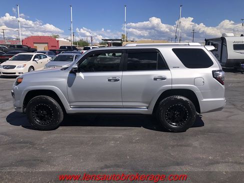 Used 2014 Toyota 4Runner Limited image 5