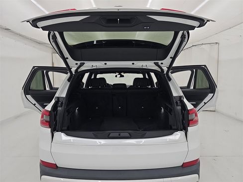 Used 2019 BMW X5 xDrive40i w/ Premium Package 2 image 14