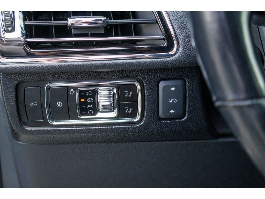 Used 2024 Lincoln Navigator L 4WD image 22