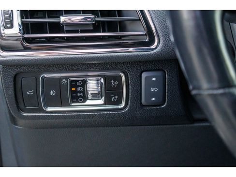 Used 2024 Lincoln Navigator L 4WD image 22