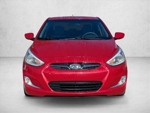 Used 2014 Hyundai Accent GLS w/ Option Group 2 FWD image 2