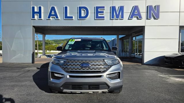 Certified 2023 Ford Explorer Limited w/ Limited Technology Package AWD/4WD image 3