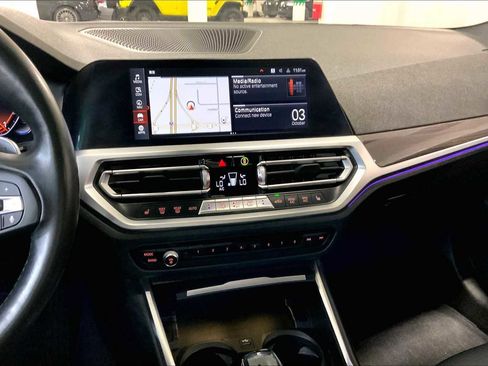 Used 2019 BMW 330i xDrive Sedan w/ Convenience Package image 6