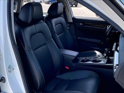 Used 2022 Honda Civic Touring image 9