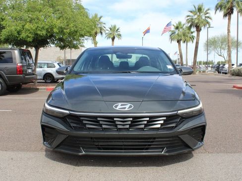 Used 2024 Hyundai Elantra SEL image 8