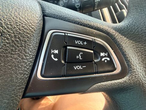 Used 2017 Ford Focus SE FWD image 26