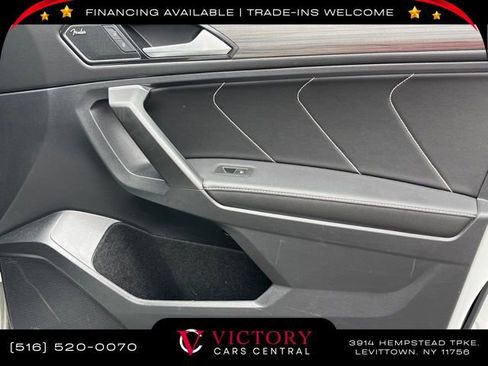 Used 2022 Volkswagen Tiguan SEL R-Line image 18
