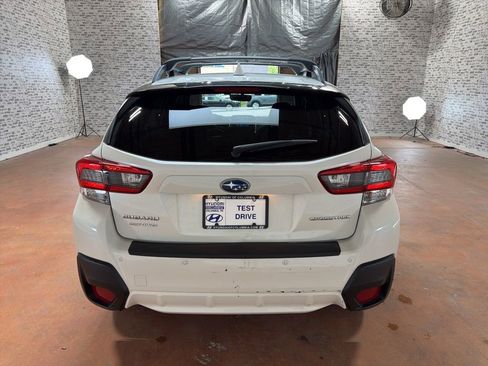 Used 2022 Subaru Crosstrek 2.5i Limited w/ Moonroof Package 2 AWD/4WD image 6