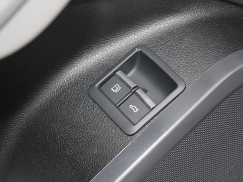 Used 2023 Audi Q5 e Premium image 29