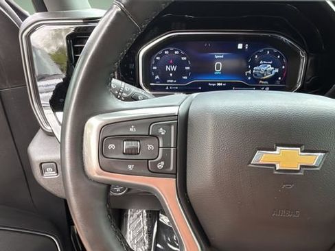 Used 2024 Chevrolet Silverado 2500 LTZ w/ LTZ Premium Package image 34