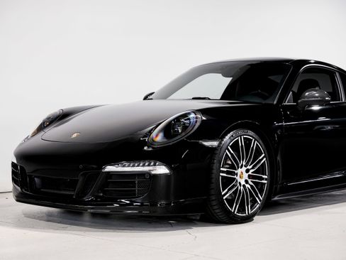 Used 2014 Porsche 911 Carrera 4S image 29