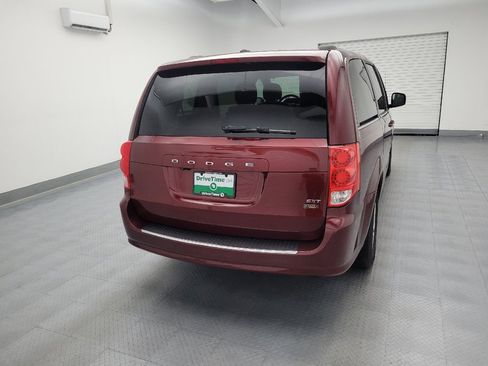 Used 2018 Dodge Grand Caravan SXT FWD image 7