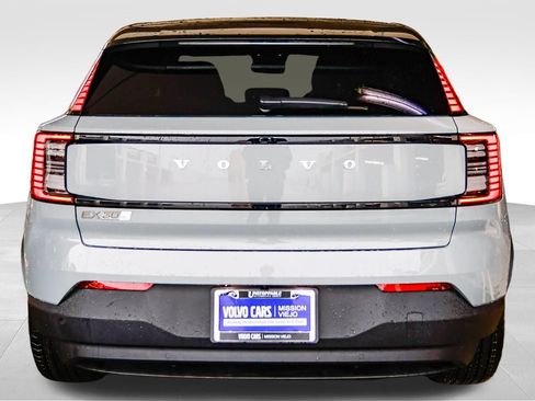 New 2025 Volvo EX30 Ultra w/ Protection Package Premier AWD/4WD image 6