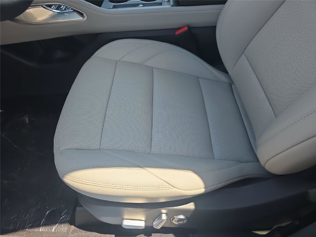 New 2026 Lincoln Nautilus Premier w/ Equipment Group 102A AWD/4WD image 15