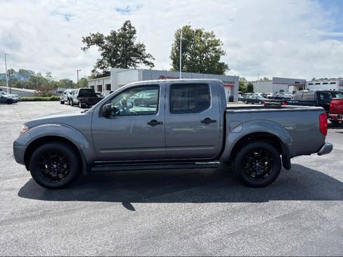 Used 2021 Nissan Frontier SV w/ Midnight Edition Floor Mats image 27
