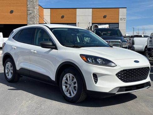 Used 2022 Ford Escape SE w/ Convenience Package FWD image 1