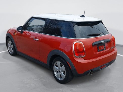 Used 2016 MINI Cooper 2-Door Hardtop image 7