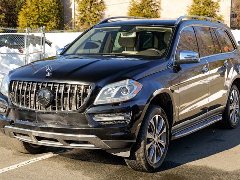 Used 2013 Mercedes-Benz GL 450 4MATIC image 3