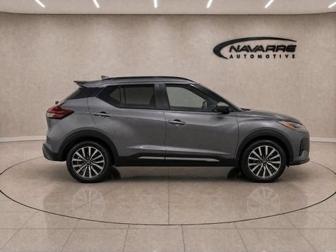 Used 2024 Nissan Kicks SR FWD image 8