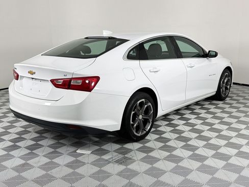 Used 2023 Chevrolet Malibu LT FWD image 9