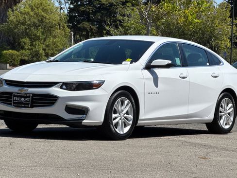 Used 2018 Chevrolet Malibu LT image 7