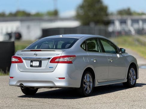 Used 2014 Nissan Sentra SR w/ SR Driver Package FWD image 9
