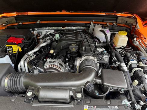 New 2025 Jeep Gladiator Sport image 11