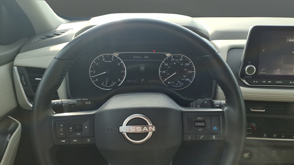 Used 2025 Nissan Rogue SV AWD/4WD image 16