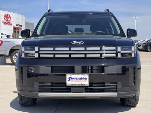 Used 2025 Hyundai Santa Fe SEL image 7